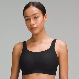 BLACK Lululemon run times bra, 36c